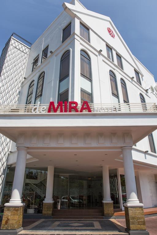 Demira Hotel Surabaja Exteriér fotografie